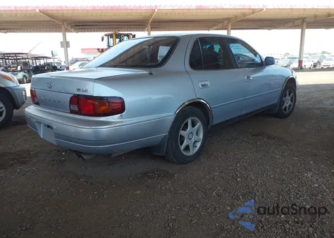 1995 Toyota Camry Le из США, поврежденный, VIN 4T1GK12E0SU097893